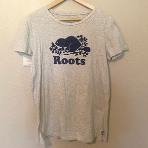 Roots tee